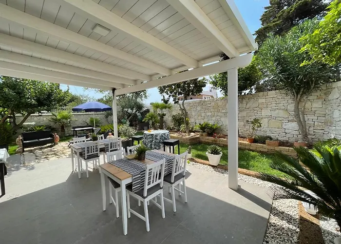 לינה וארוחת בוקר Saracino